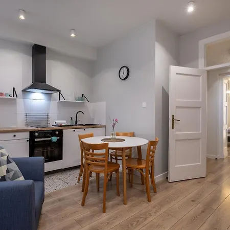 29 Centrum - Mieszkanie Dla 4 Os グディニャ