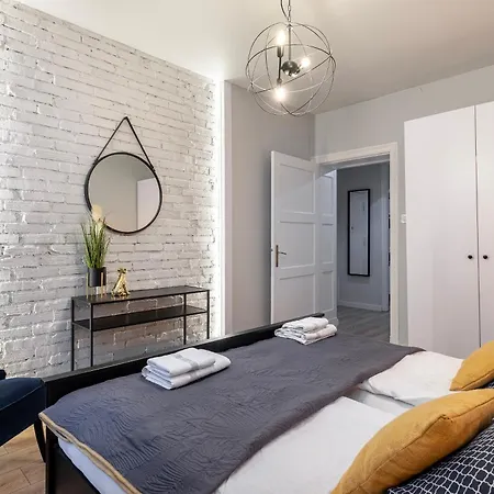Apartsea 1